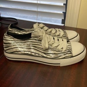 Gotta Flurt fashion sneakers